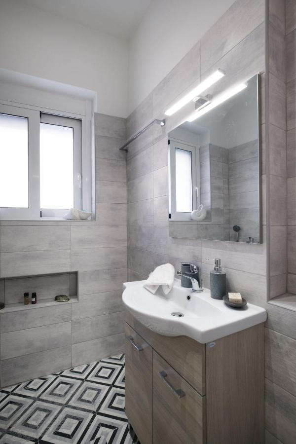 Piraiki Coastal Accommodation Piraeus Buitenkant foto