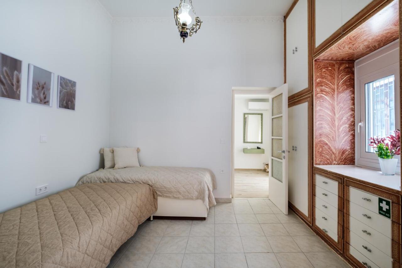 Piraiki Coastal Accommodation Piraeus Buitenkant foto