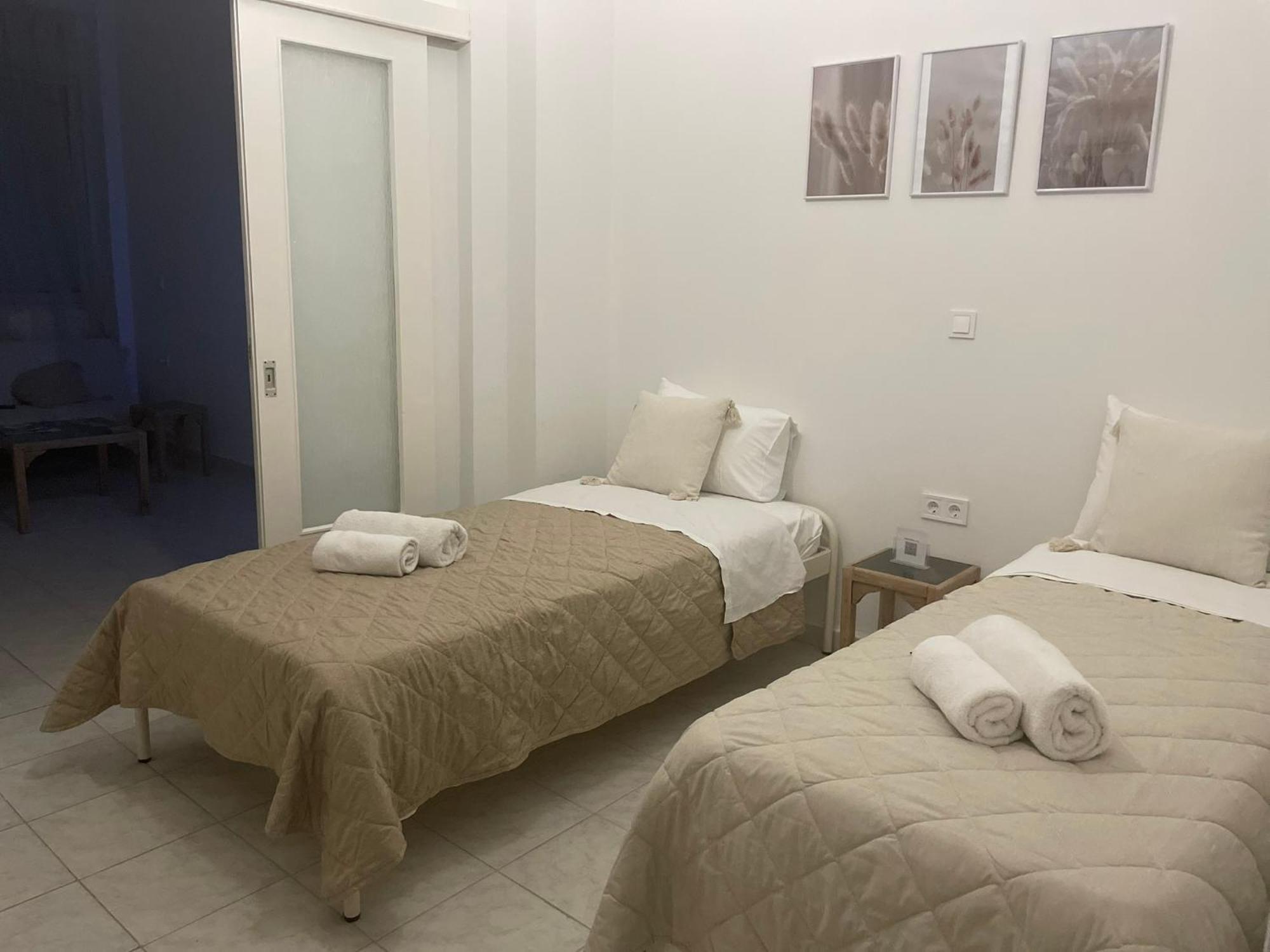 Piraiki Coastal Accommodation Piraeus Buitenkant foto