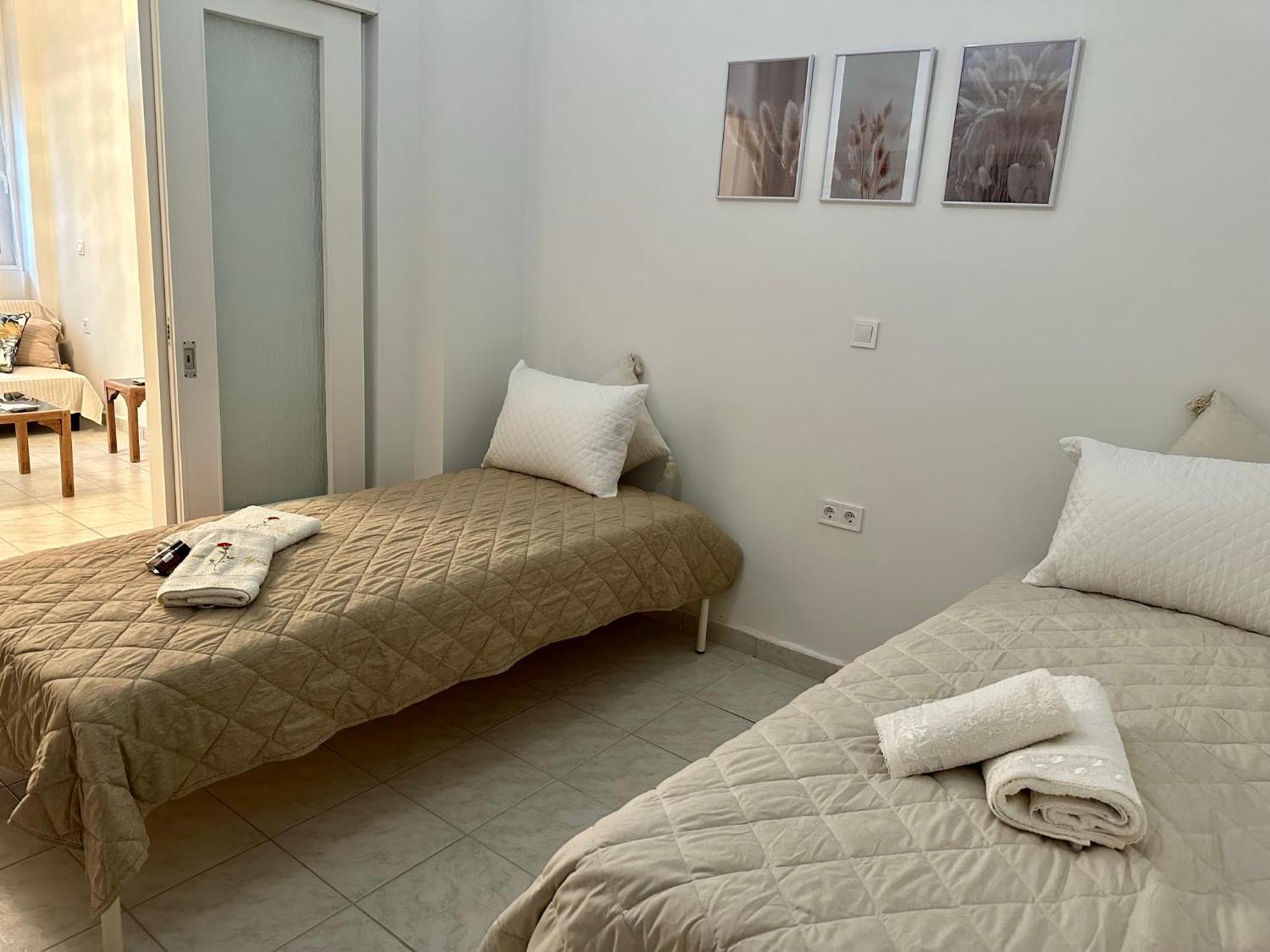 Piraiki Coastal Accommodation Piraeus Buitenkant foto